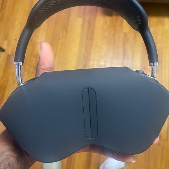 Apple AirPods max - Picture 3 of 3